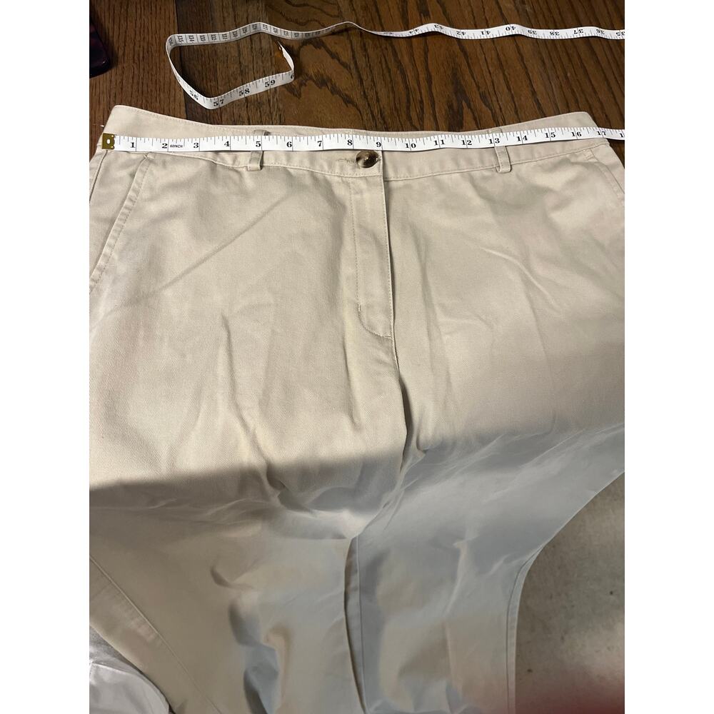 L.L.Bean Women’s Pants Size 12 Khaki Cotton Straight Leg Coastal Grandmother - Picture 8 of 8